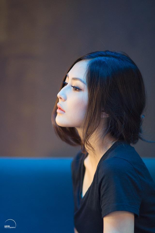 美女+光屁屁+无遮挡